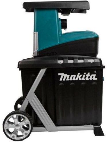 Makita UD2500, 2500 wattia