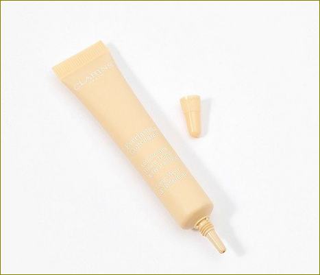 Clarins Everlasting Concealer..