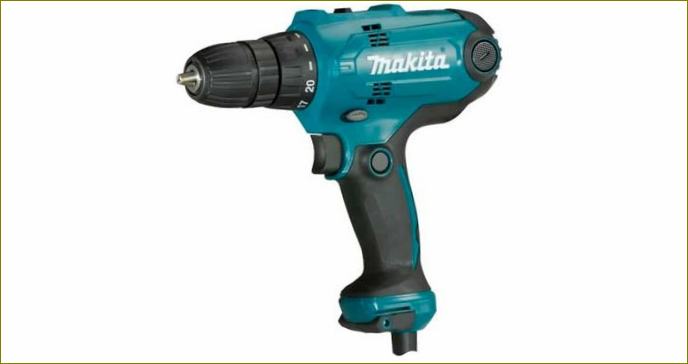 Makita DF0300 ruuvinvääntimet