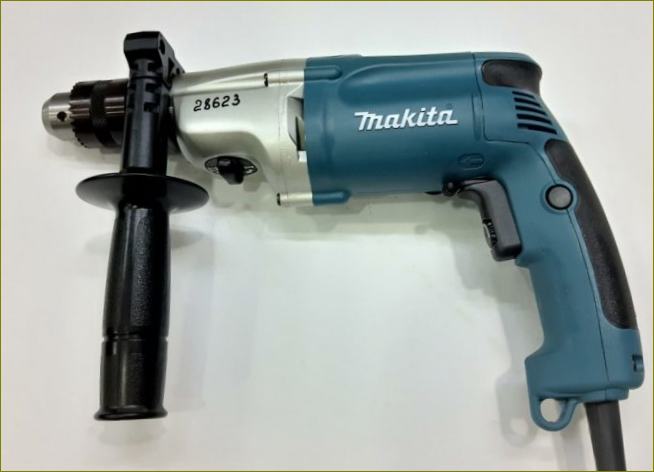 Makita DP4010 iskuporakone